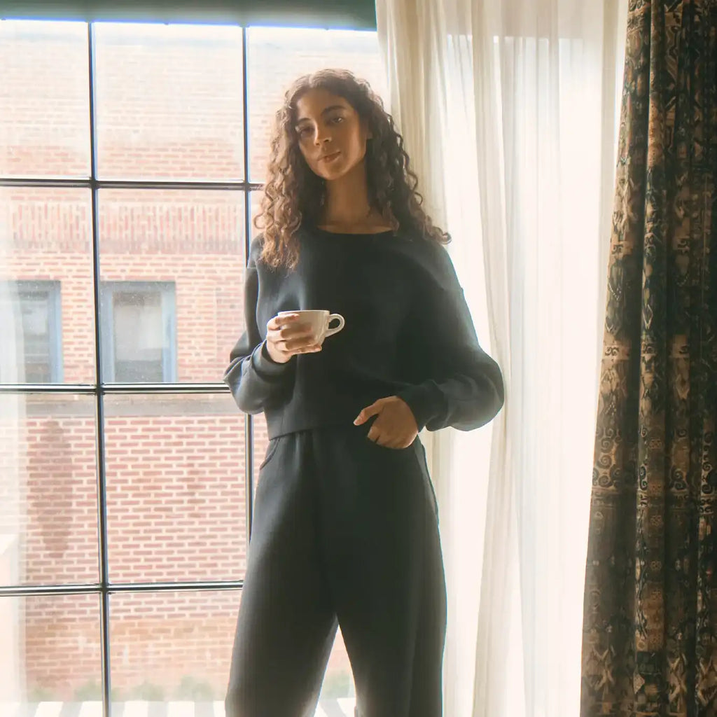 Gretchen Turtleneck in gold metallic.