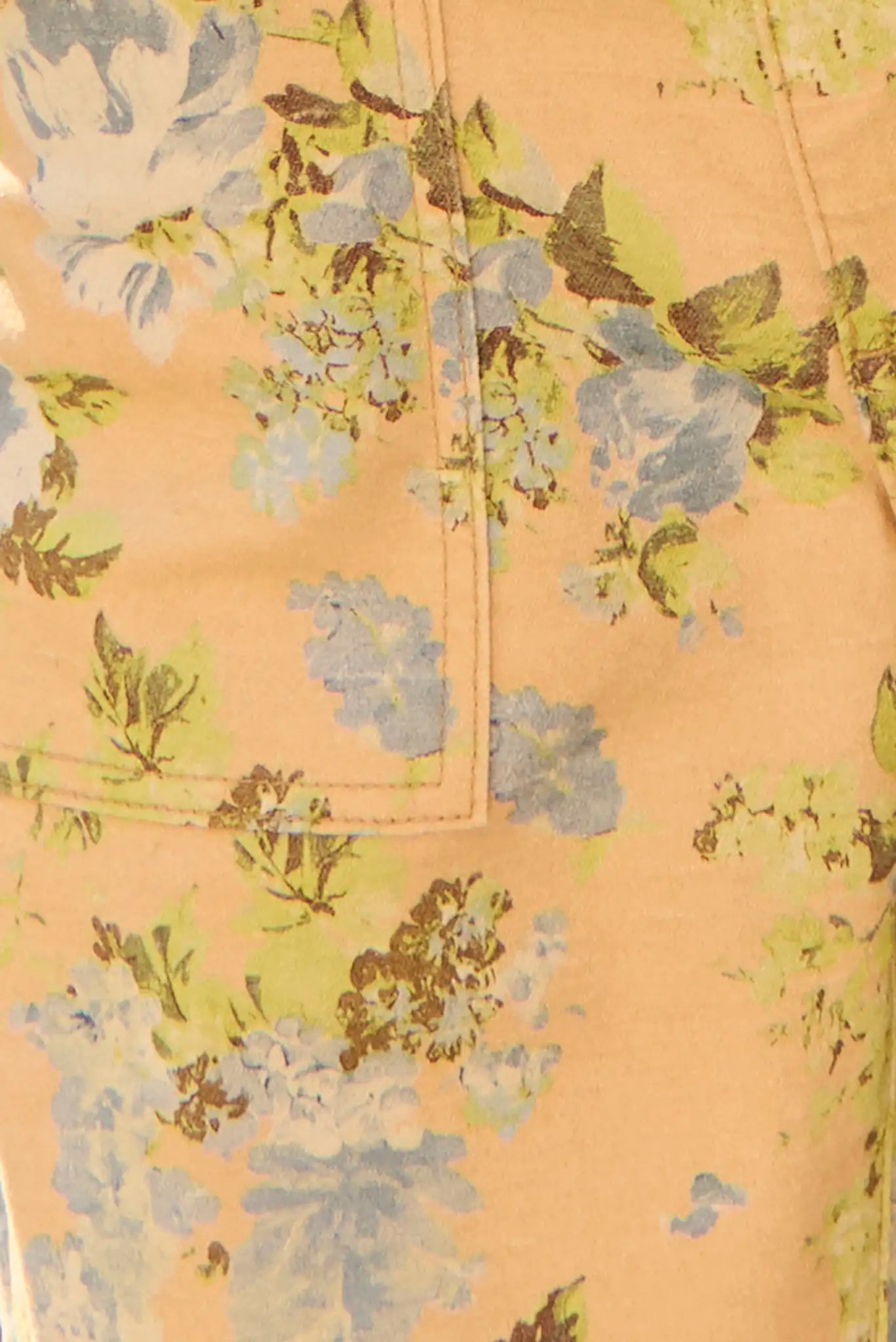 Close up of the Mallory Jean in Garden Rose Periwinkle.