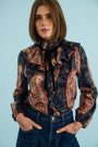 The Eloise Top in Twilight Paisley paired with the Mallory Jean in Blue Ridge Denim. 