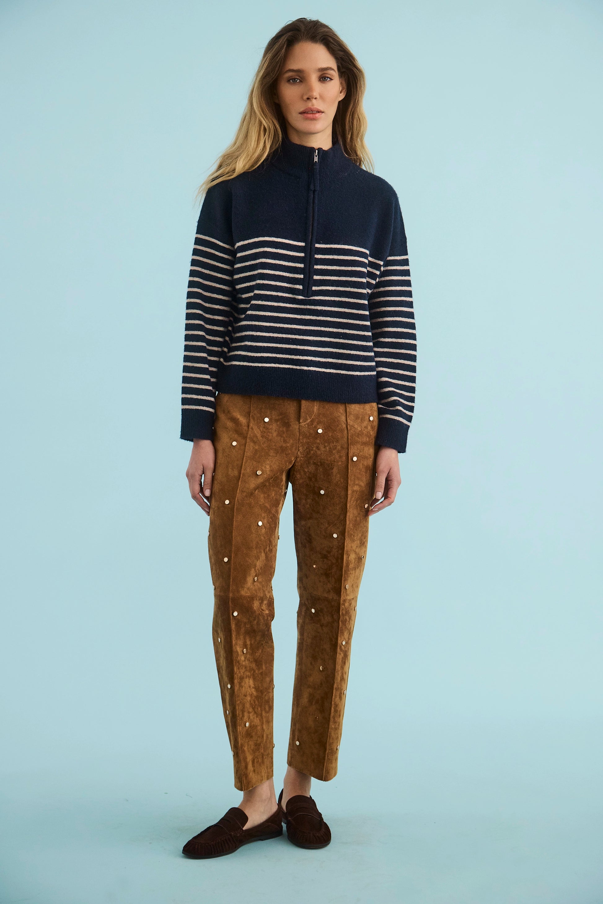 The Lewis Pullover in Midnight Blue paired with the Hills Pant in Saddle. 