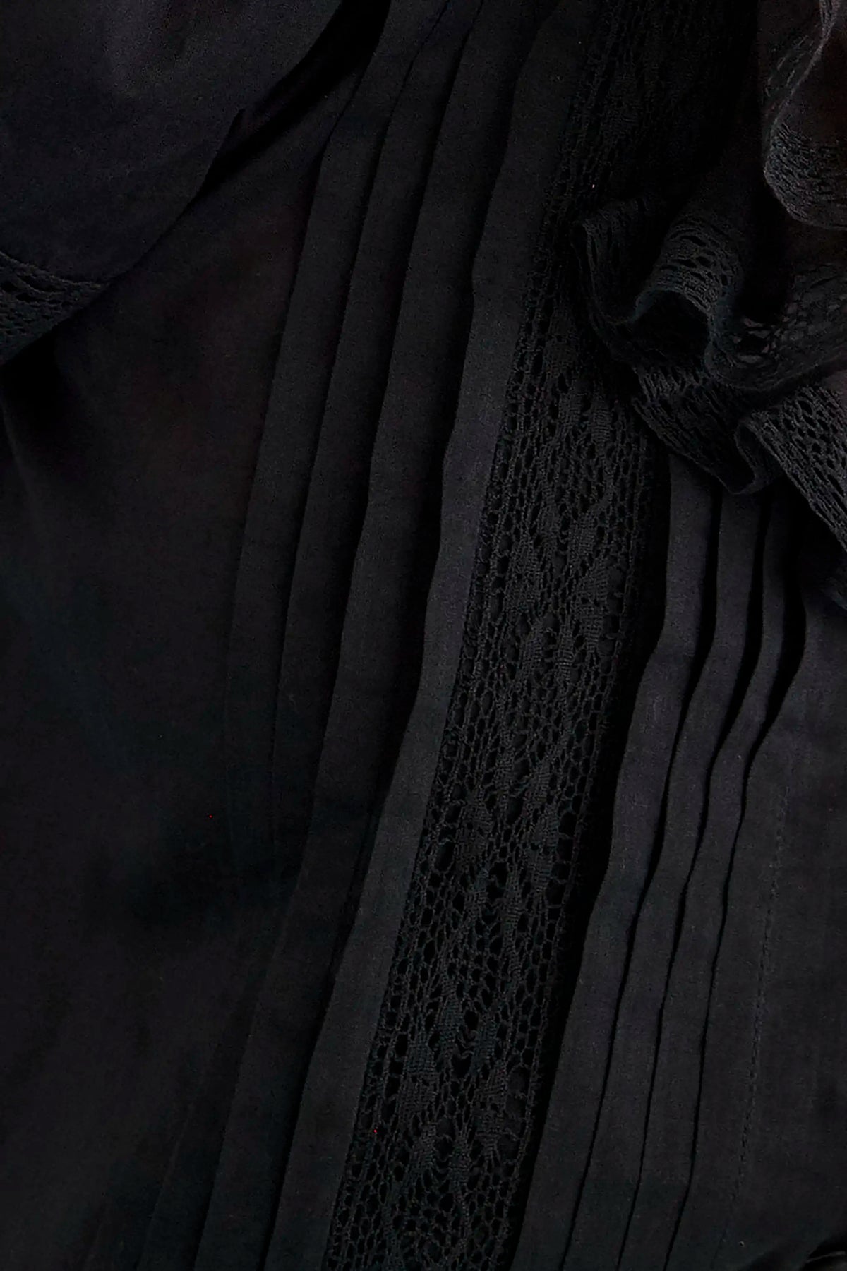 Close up of the Mare Top in Onyx. 