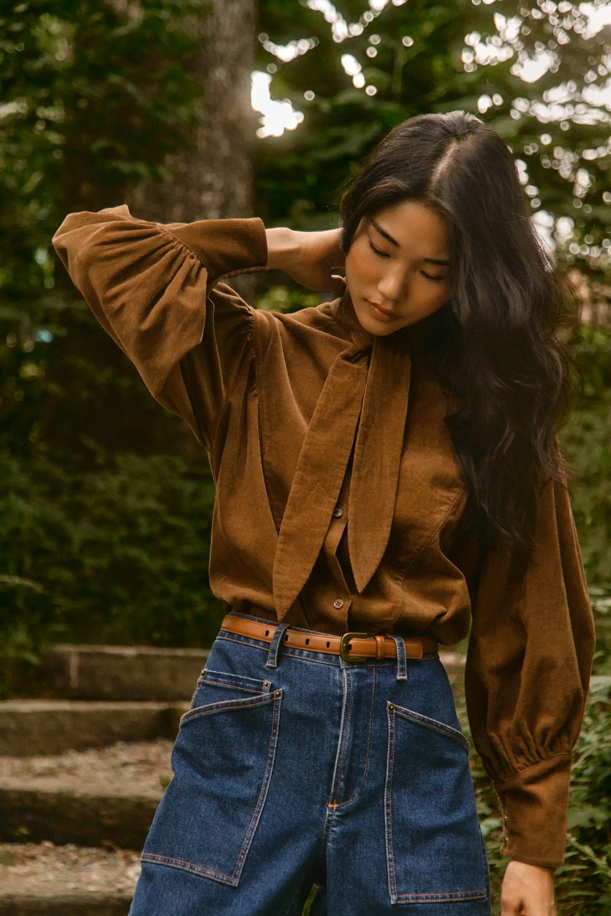 The Odessa Shirt in Khaki paired with the Mallory Jeans in Blue Ridge Denim. 