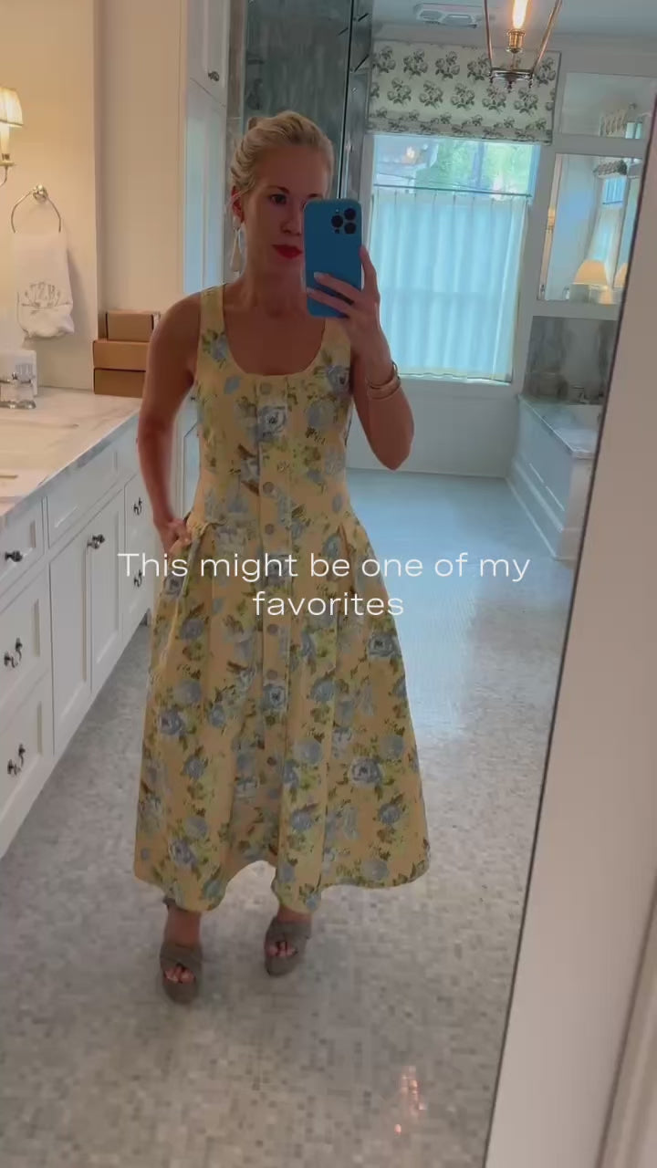 Hunter Bell in the Thompson Dress in Garden Rose Peri.