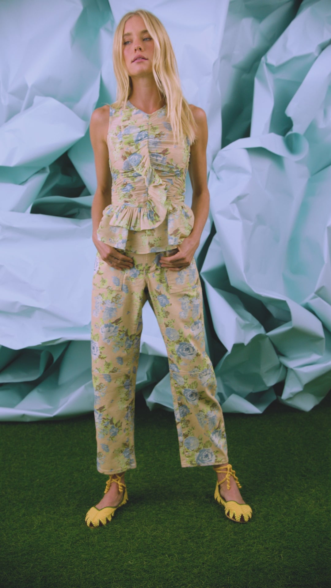 The Doering Top in Garden Rose Periwinkle paired with matching Mallory Jeans.