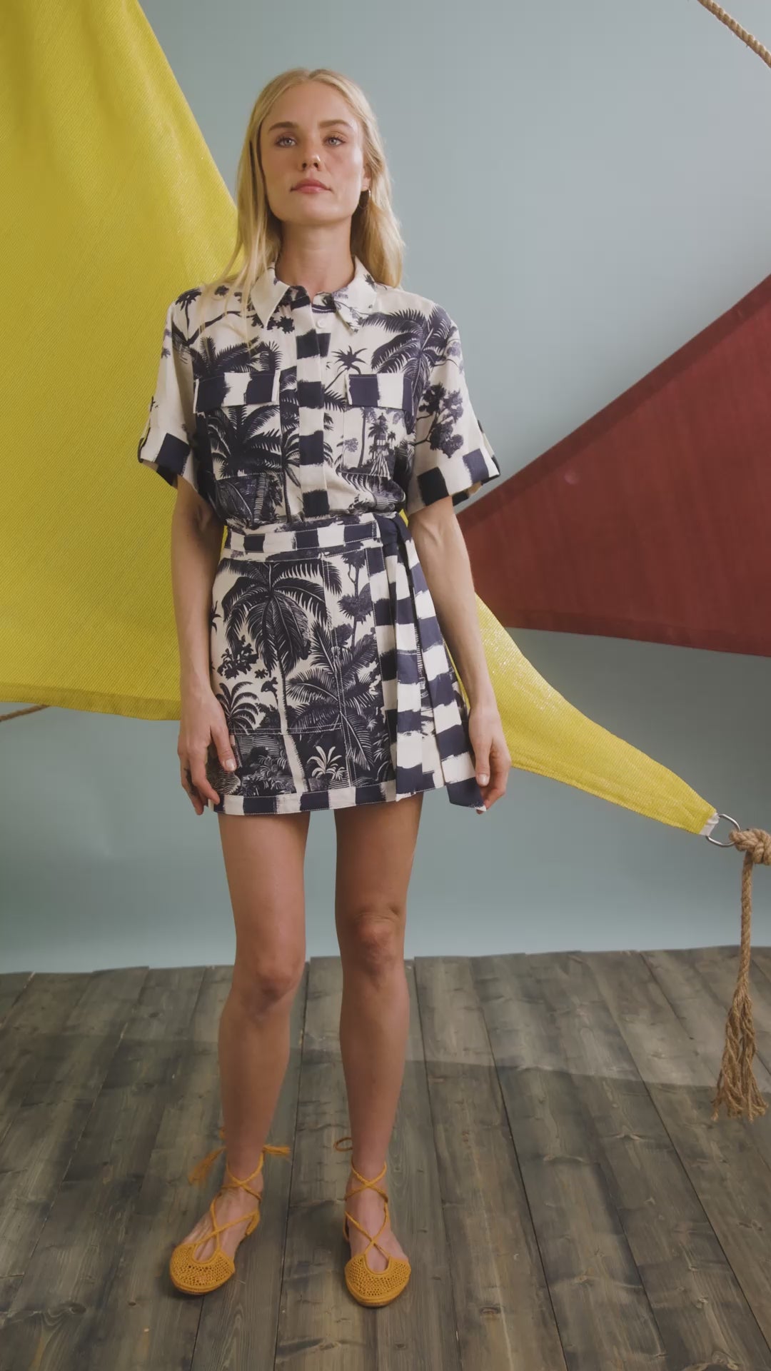 The Bay Skirt in Bermuda Toile paired with matching Hawkins Top.