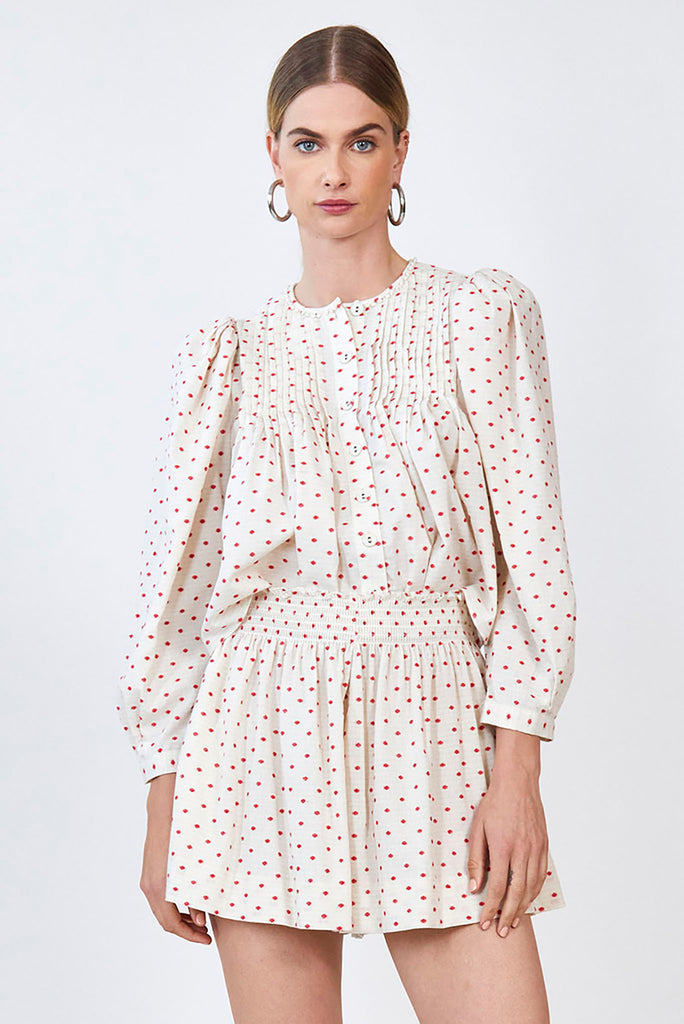 The Jemma shorts are made of a lightweight cotton from Italy with a smocked waistline and flowy fit.